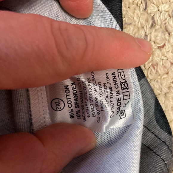 Rebel Star Wars Themed Shirt - Picture 3 of 4